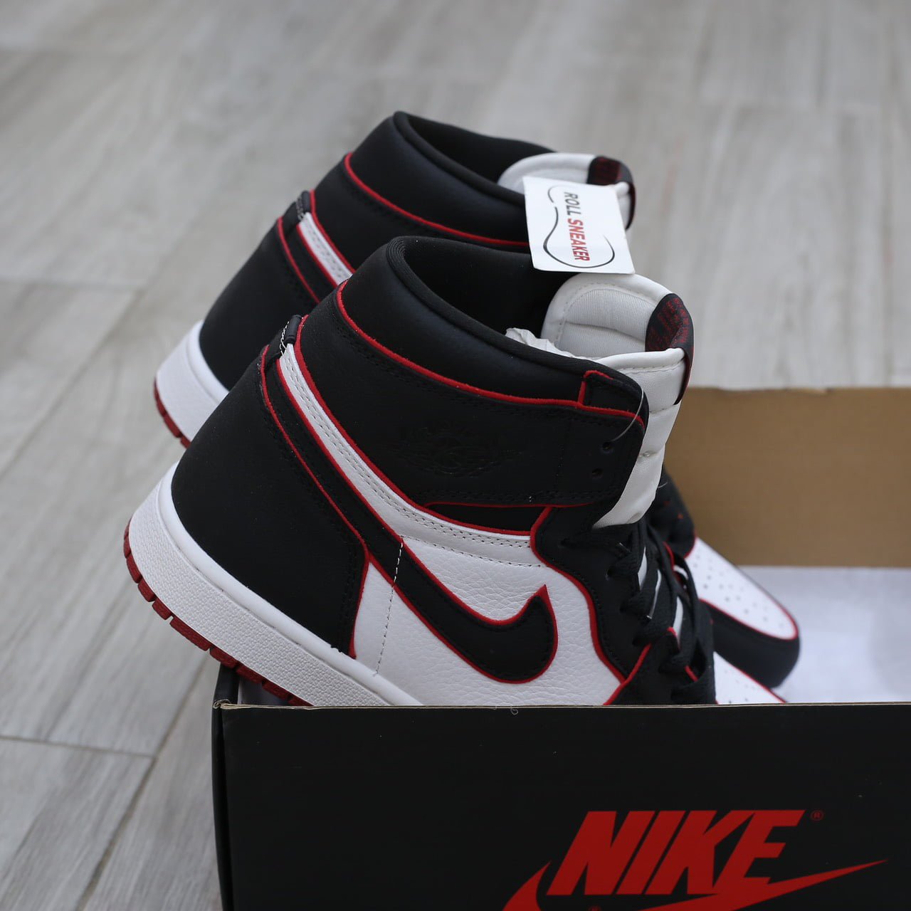 Nike Air Jordan 1 Retro High Bloodline Best Quality