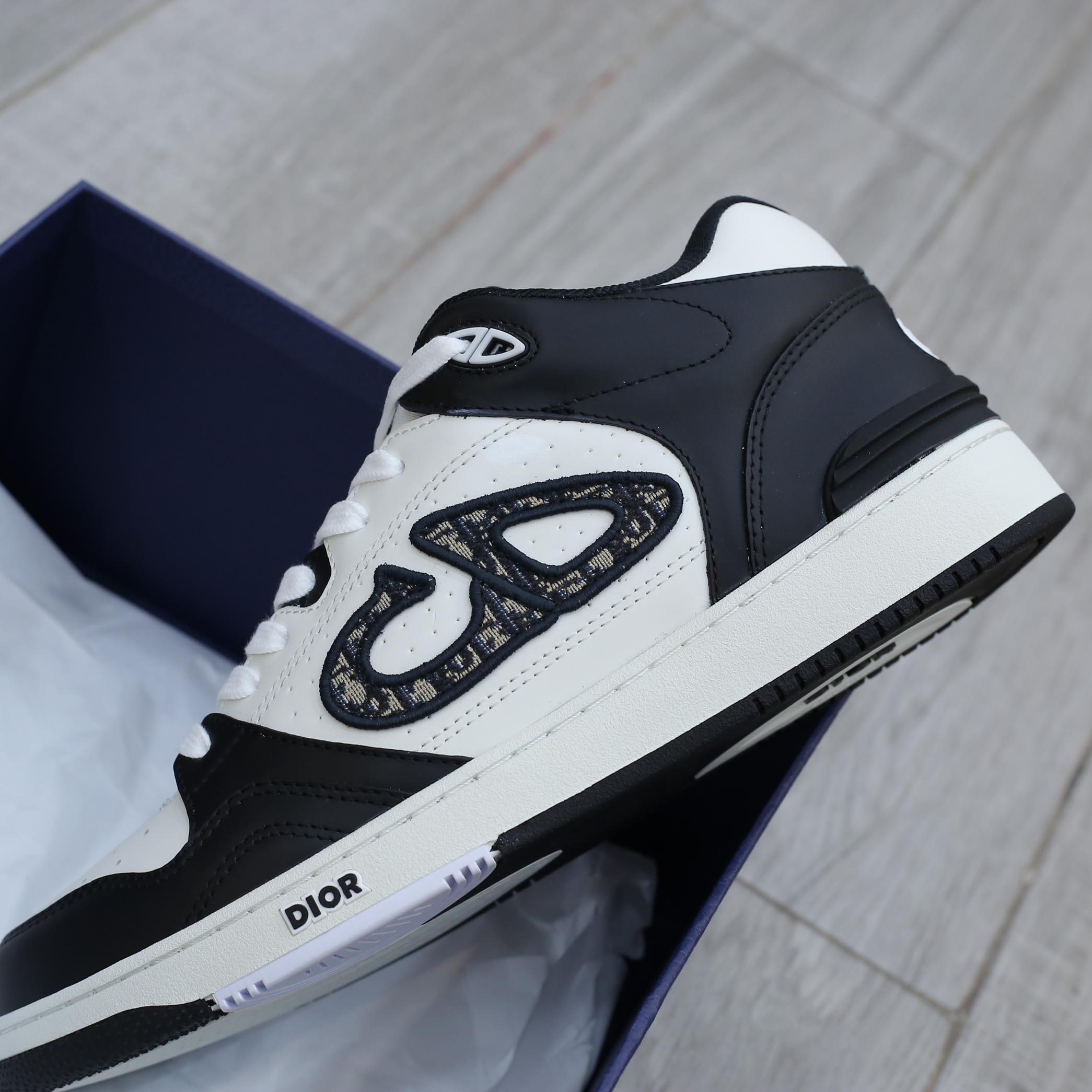 Giày Dior B57 Mid Black and White Dior Oblique Jacquard Like Auth