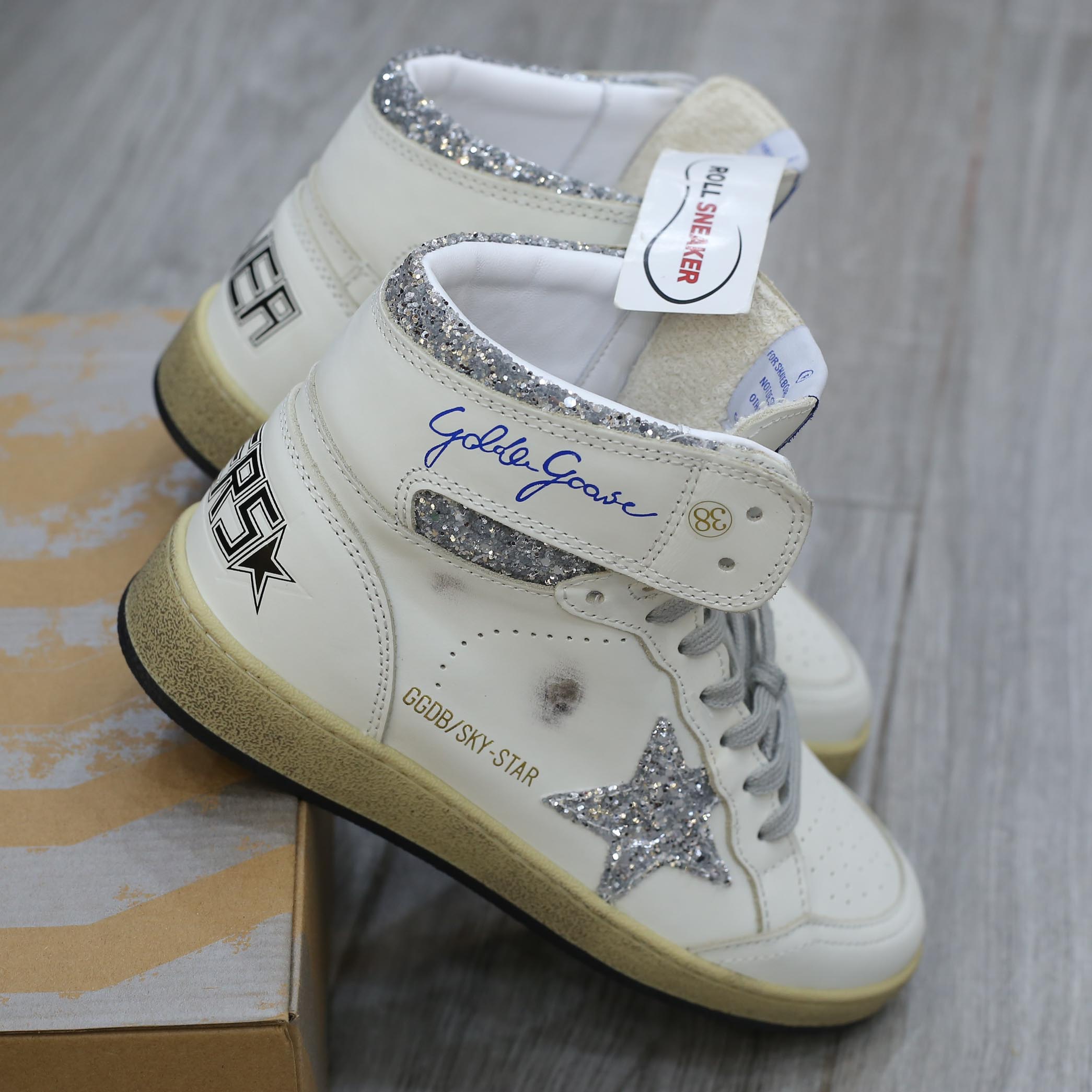 Giày Golden Goose
