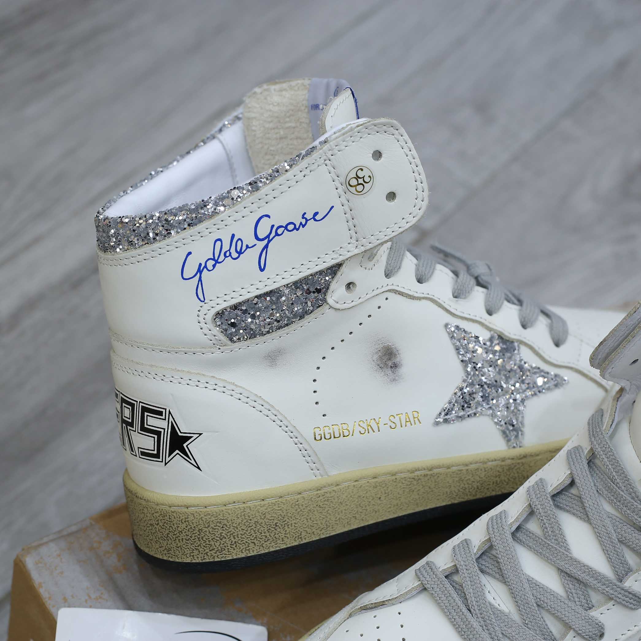 Giày Golden Goose