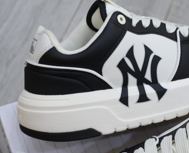 Giày MLB Chunky Liner Piano Black New York Yankees Auth