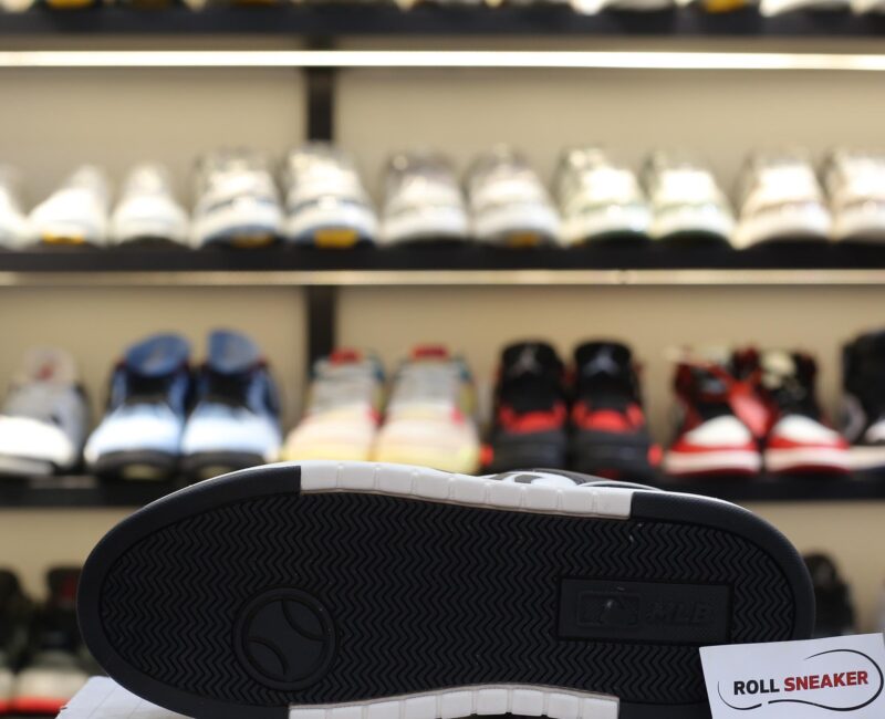 Giày MLB Chunky Liner Piano Black New York Yankees Auth