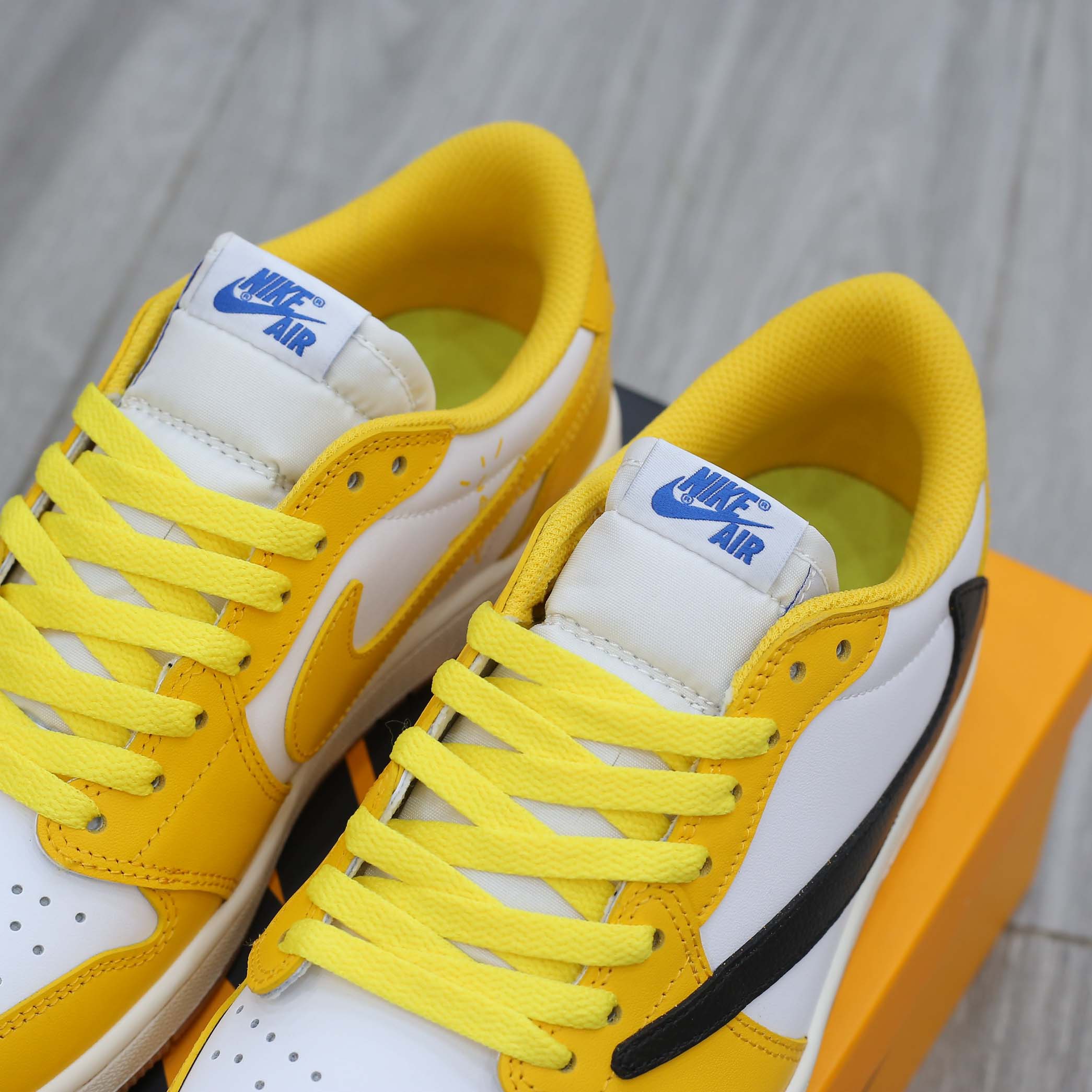 Giày Nike Air Jordan 1 Low OG SP Travis Scott Canary Like Auth