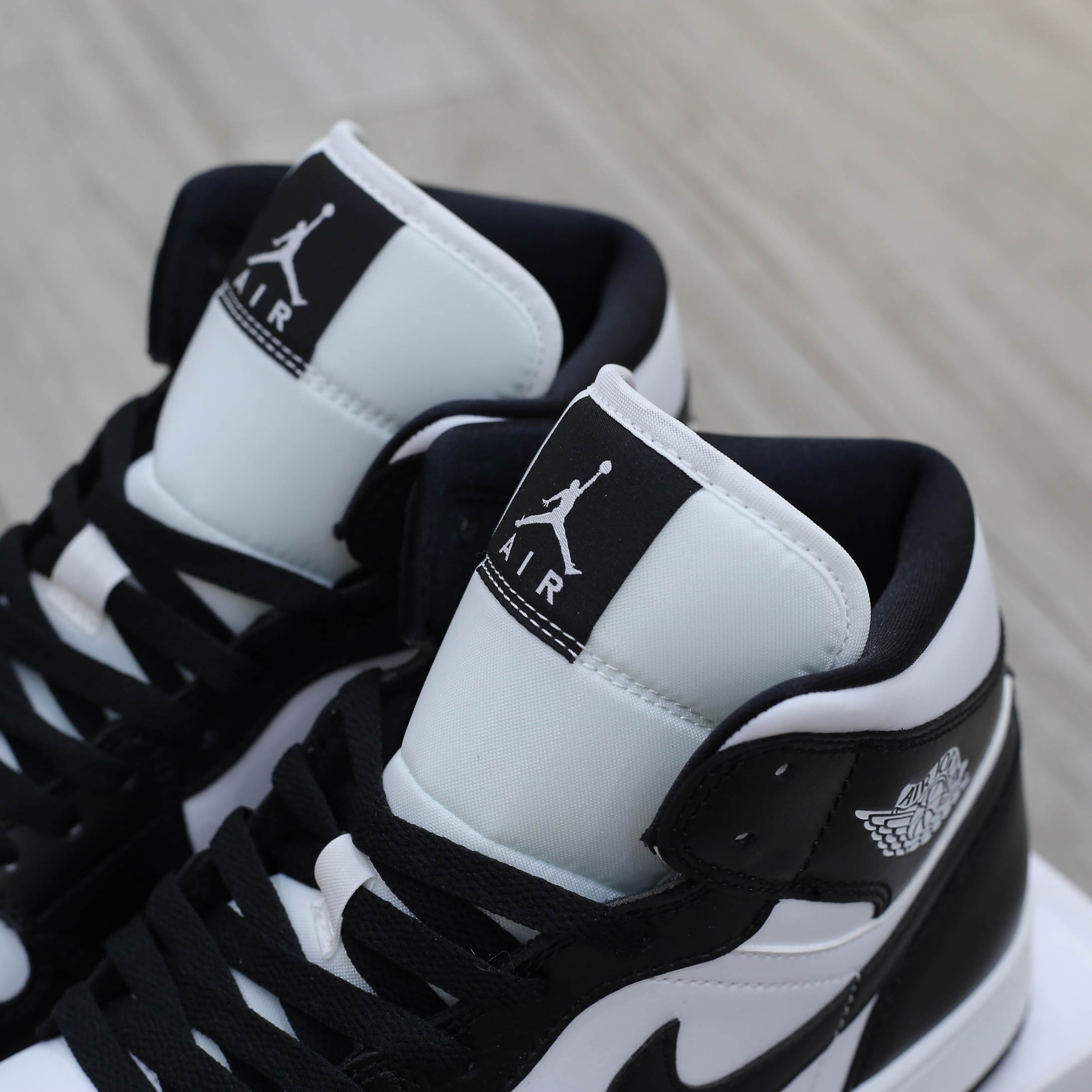 Giày Nike Air Jordan 1 Mid ‘Panda’ Best Quality