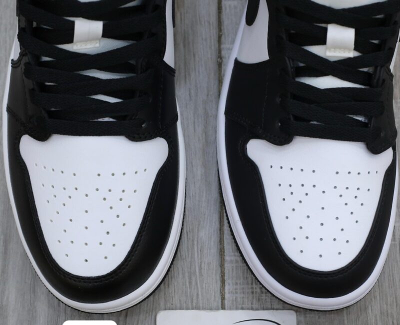 Giày Nike Air Jordan 1 Mid ‘Panda’ Best Quality So Sánh