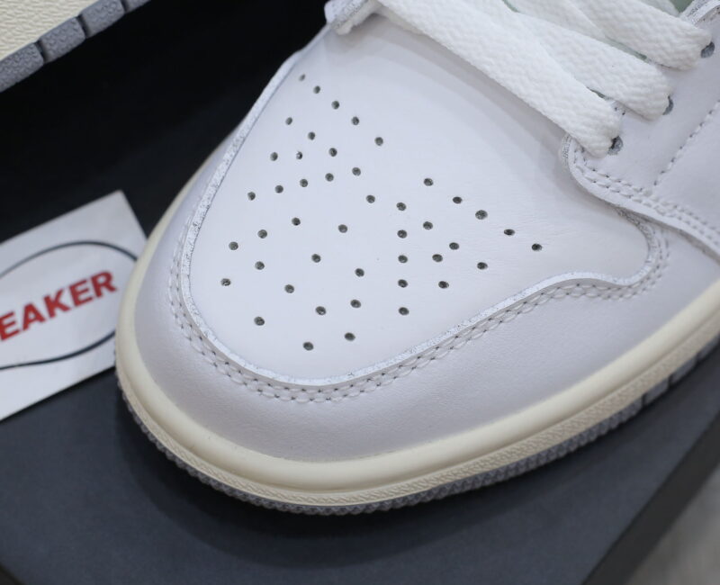 Giày Nike Air Jordan 1 ‘Mid White Stealth’ Like Auth