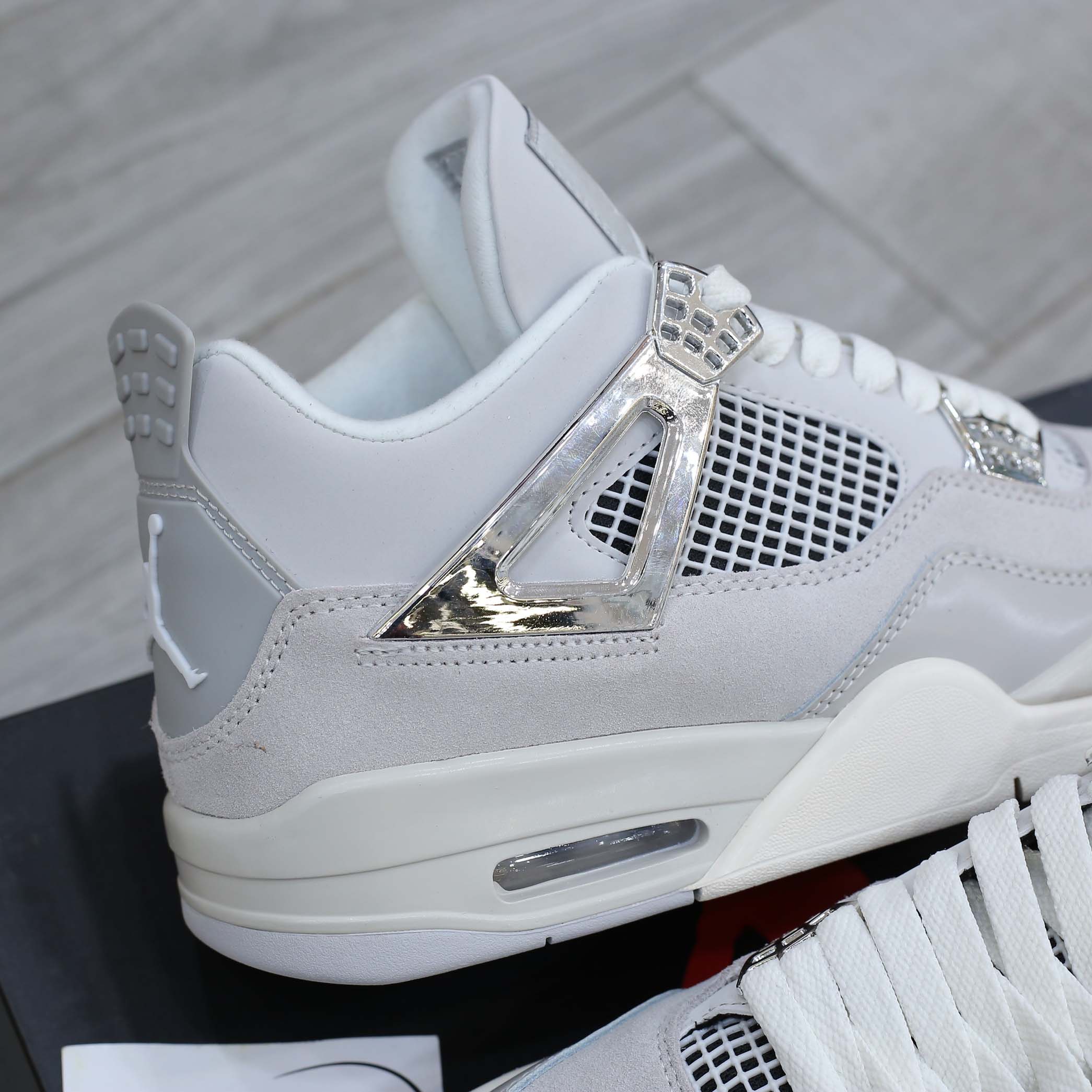 Giày Nike Air Jordan 4 Retro ‘Frozen Moments’ Like Auth