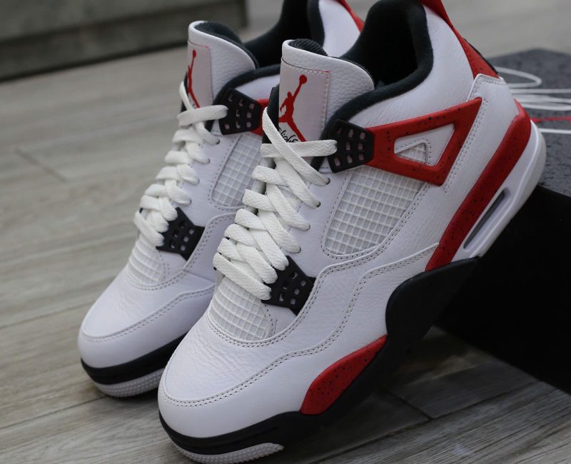 Giày Nike Air Jordan 4 Retro Red Cement Chuẩn 99% Auth