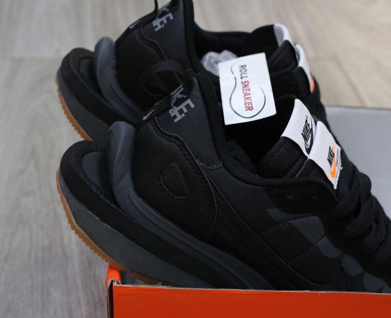 Giày Nike Sacai x VaporWaffle ‘Black Gum’ Best Quality