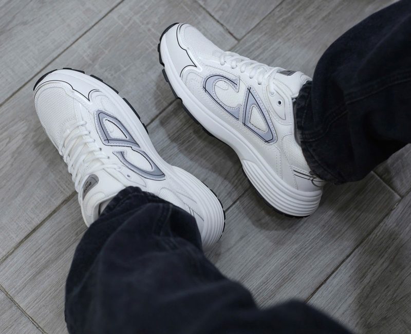 Onfeet Giày Dior B30 Sneaker ‘Triple White’ Best Quality
