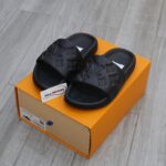 Dép Louis Vuitton Waterfront Mules ‘Black’ Like Auth