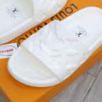 Dép Louis Vuitton Waterfront Mules ‘White’ Like Auth