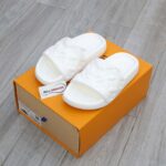 Dép Louis Vuitton Waterfront Mules ‘White’ Like Auth