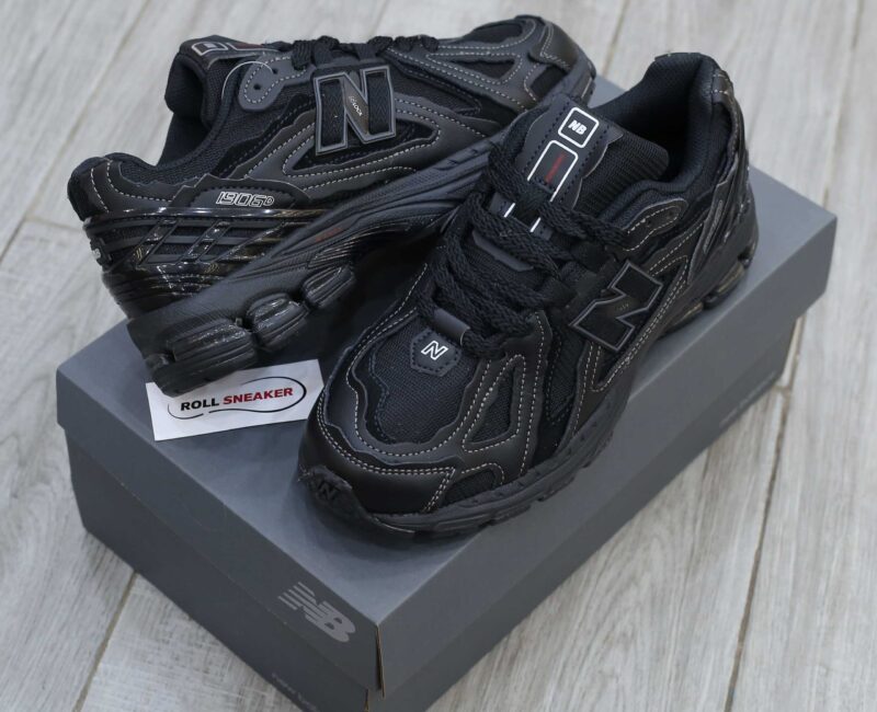 Dép Louis Vuitton Nam Màu Đen Họa Tiết Hoa Vàng Best Quality