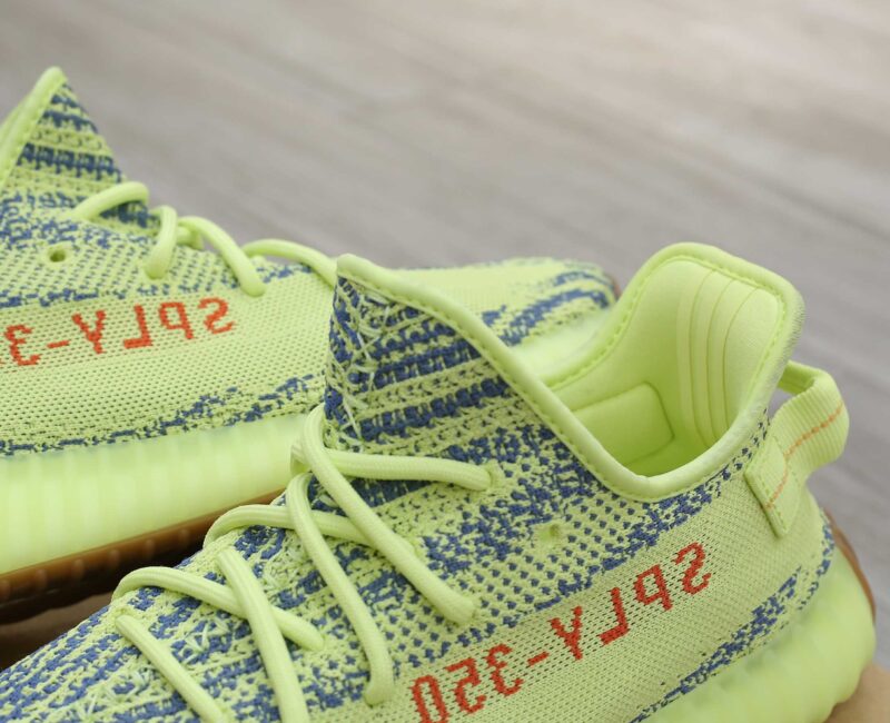 Giày Adidas Yeezy Boost 350 V2 ‘Semi Frozen Yellow’