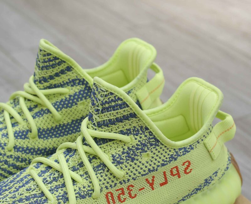 Giày Adidas Yeezy Boost 350 V2 ‘Semi Frozen Yellow’
