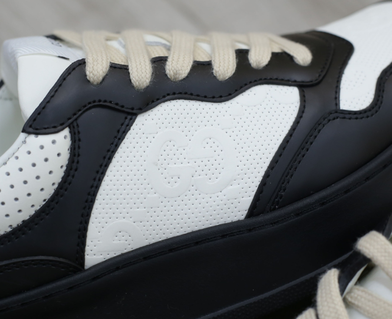 Giày Gucci GG Sneaker Black White leather họa tiết GG dập nổi Best Quality