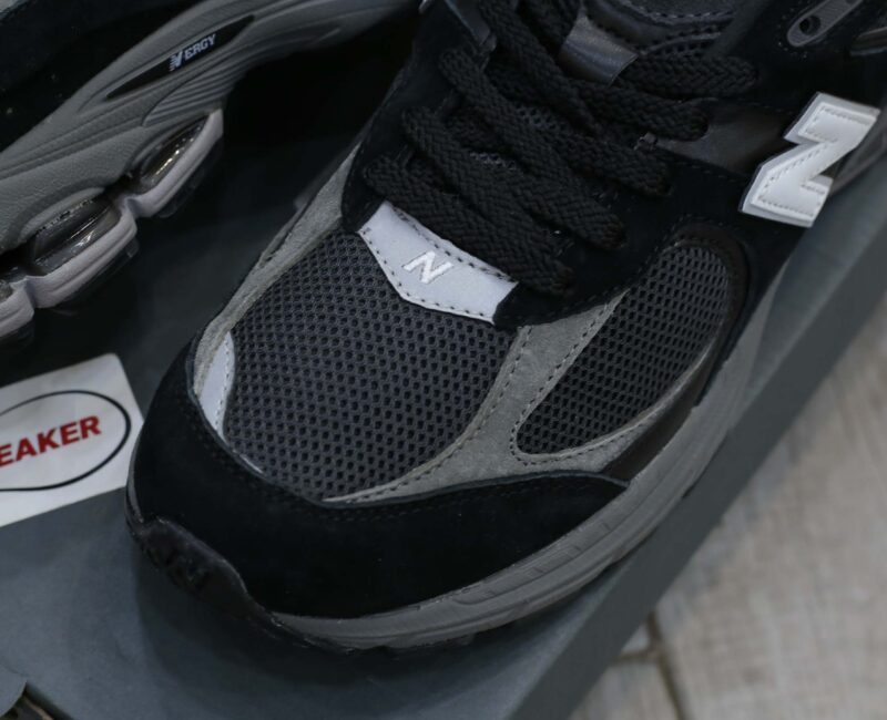 Giày New Balance 2002R ‘Black Dark’ Like Auth