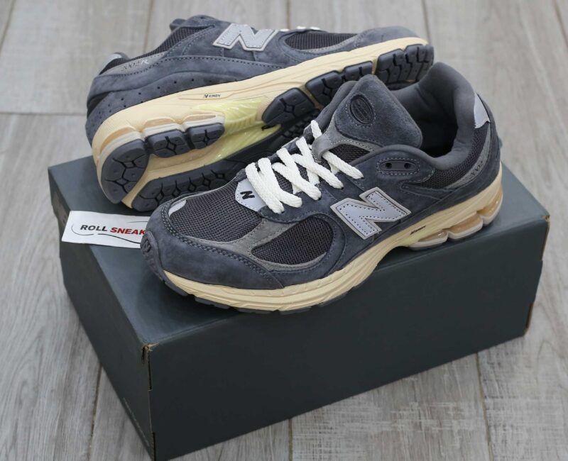 Giày New Balance 2002R ‘Vintage Black’ Like Auth