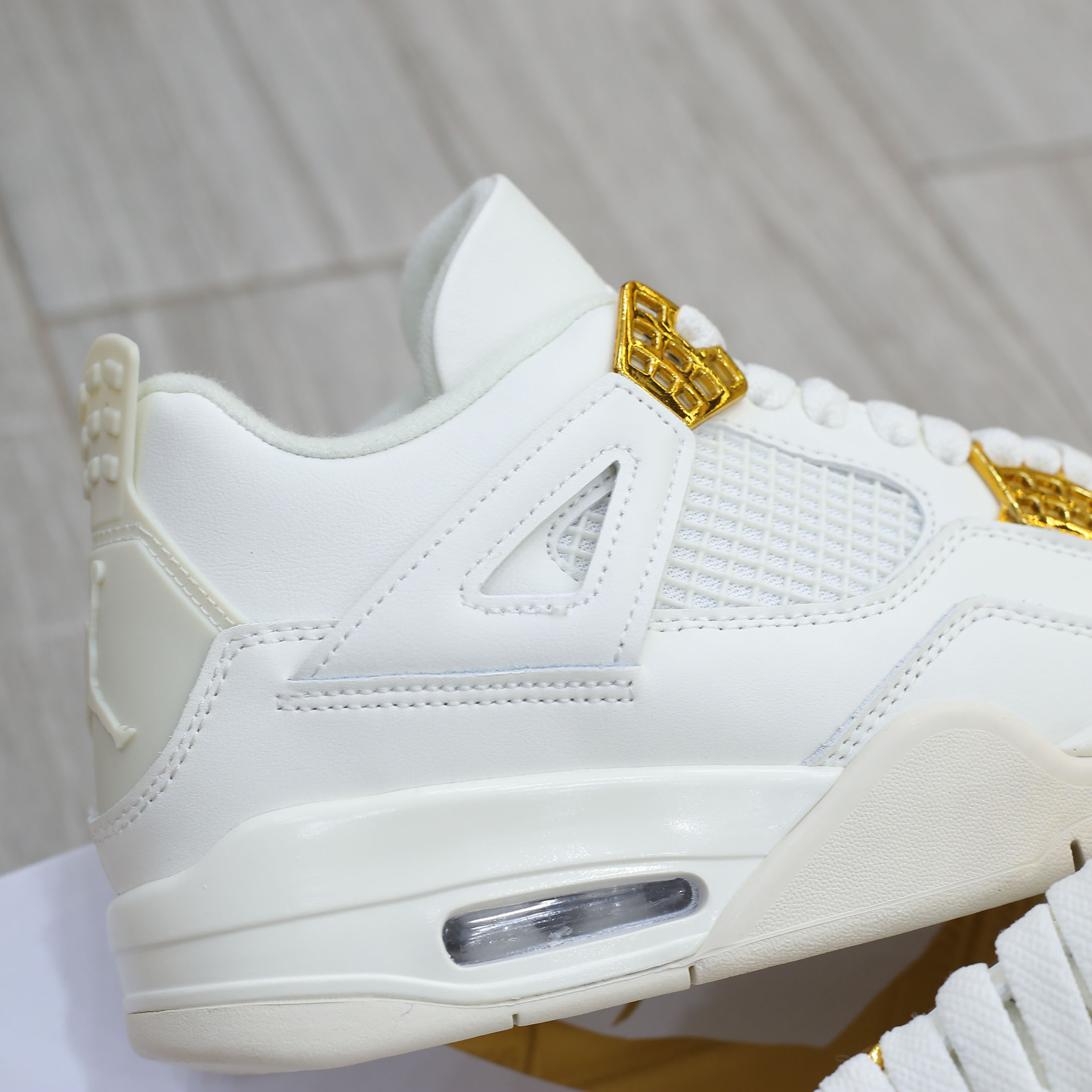 Giày Nike Air Jordan 4 Sail Metallic Gold Like Auth