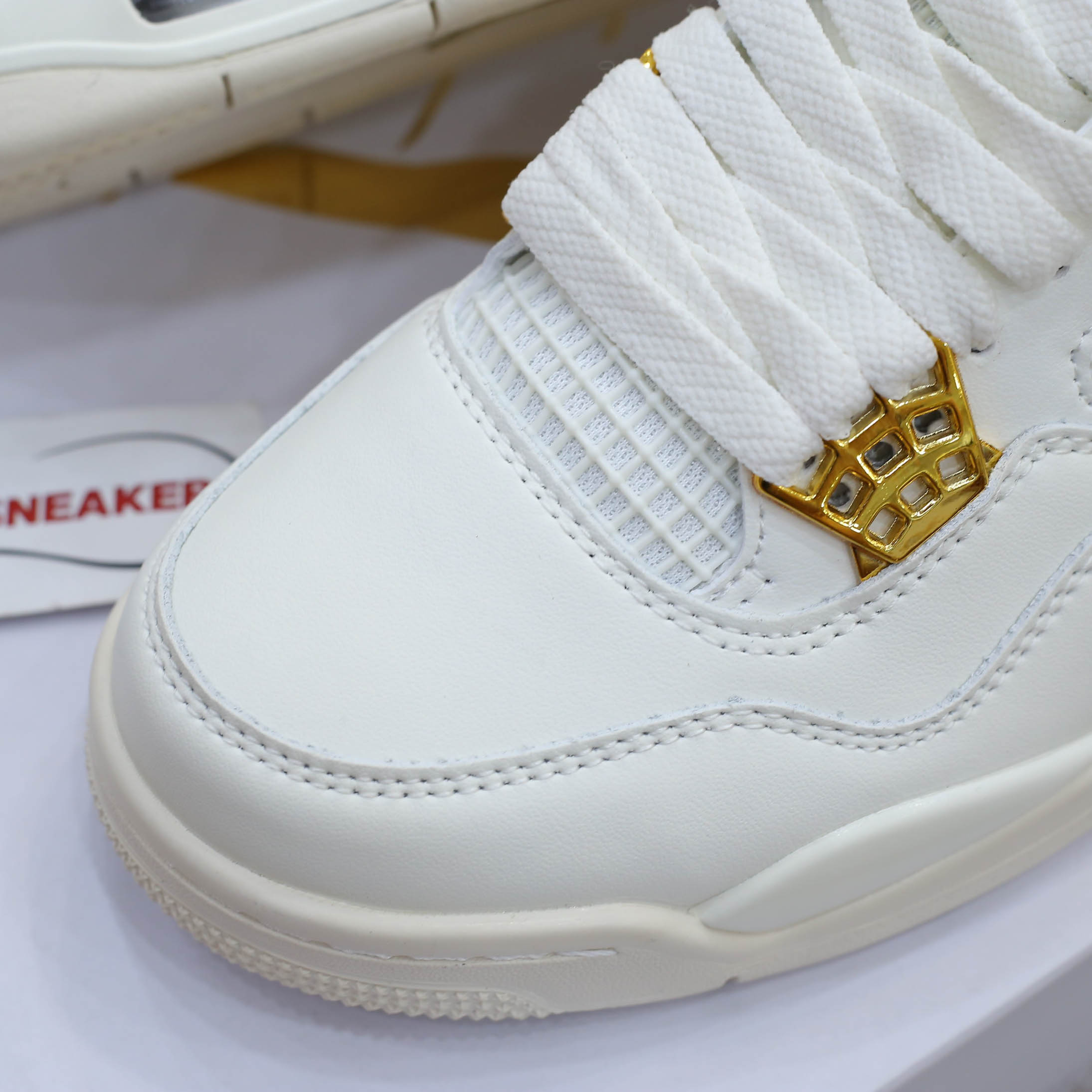 Giày Nike Air Jordan 4 Sail Metallic Gold Like Auth