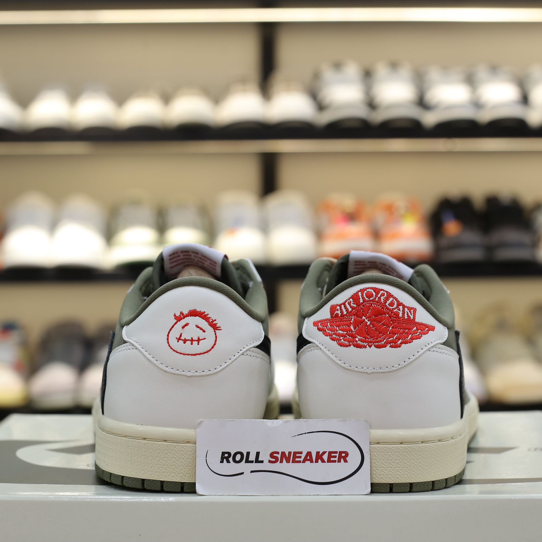 Jordan 1 Low OG Medium Olive Like Auth