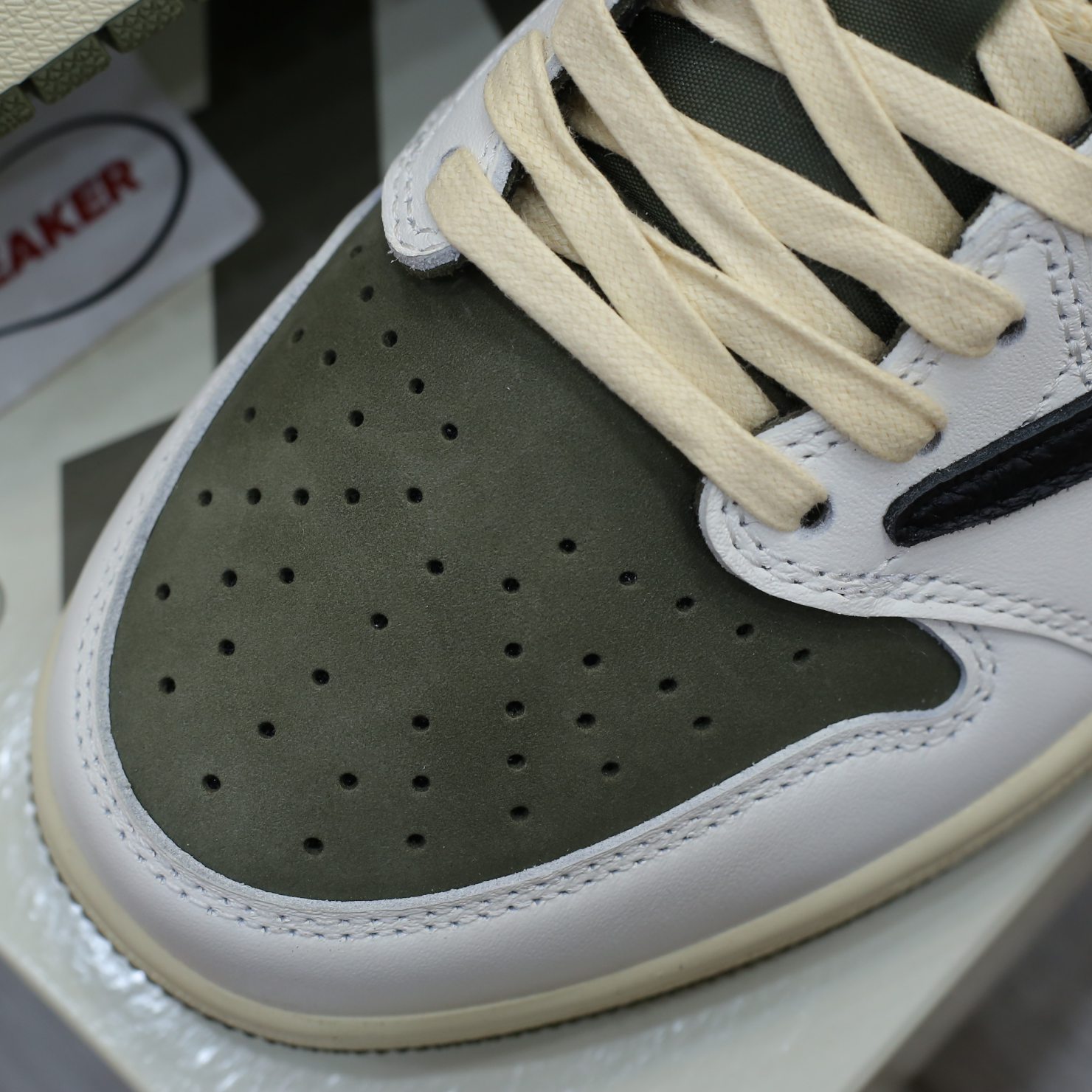 Jordan 1 Low OG Medium Olive Like Auth