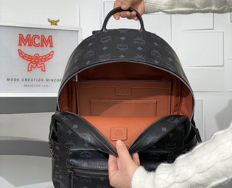 Balo MCM Stark Side Studs in Visetos Black Medium Best Quality