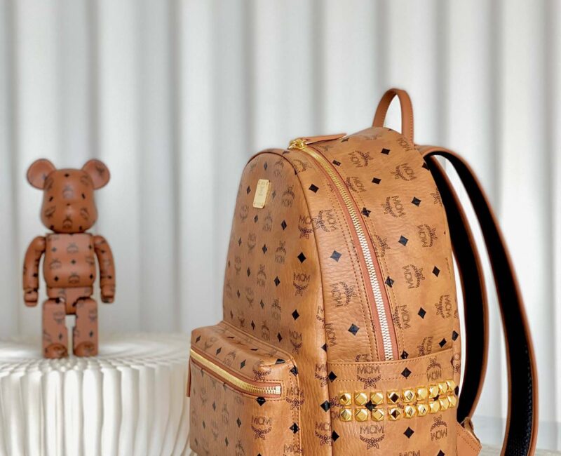 Balo MCM Stark Side Studs Visetos màu Cognac Medium Best Quality