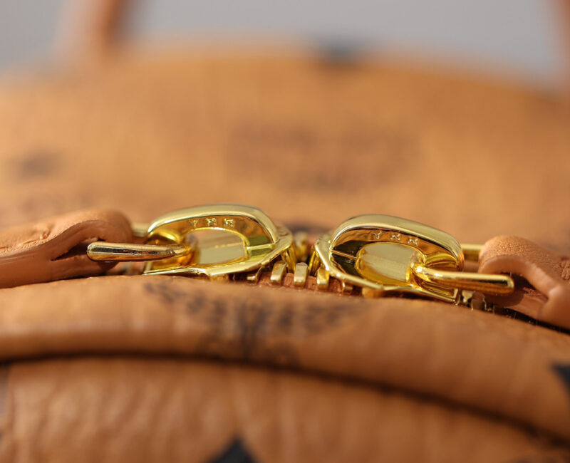 Balo MCM Stark Side Studs Visetos màu Cognac Medium Best Quality