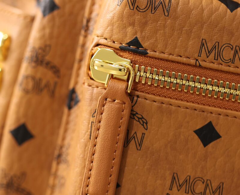 Balo MCM Stark Side Studs Visetos màu Cognac Medium Best Quality