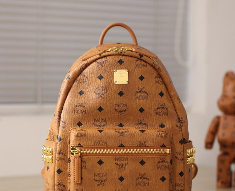 Balo MCM Stark Side Studs Visetos màu Cognac Medium Best Quality