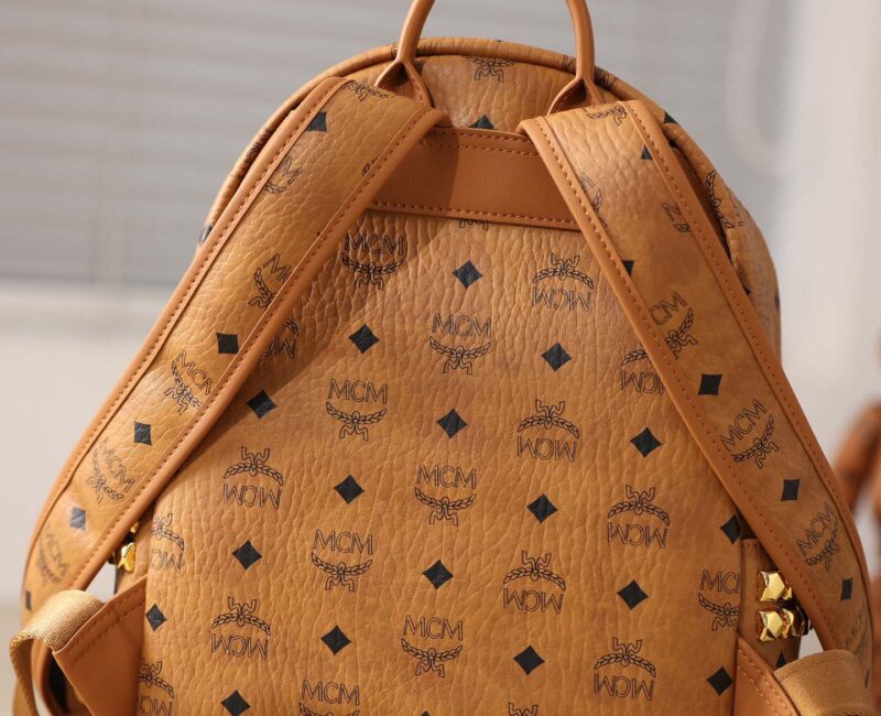 Balo MCM Stark Side Studs Visetos màu Cognac Medium Best Quality