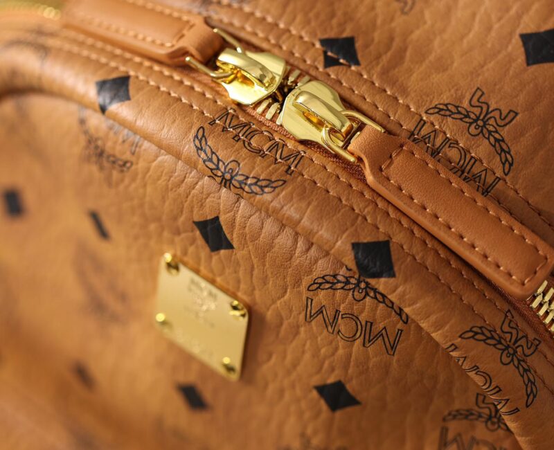 Balo MCM Stark Side Studs Visetos màu Cognac Medium Best Quality