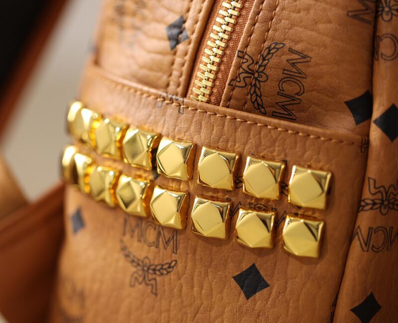 Balo MCM Stark Side Studs Visetos màu Cognac Medium Best Quality