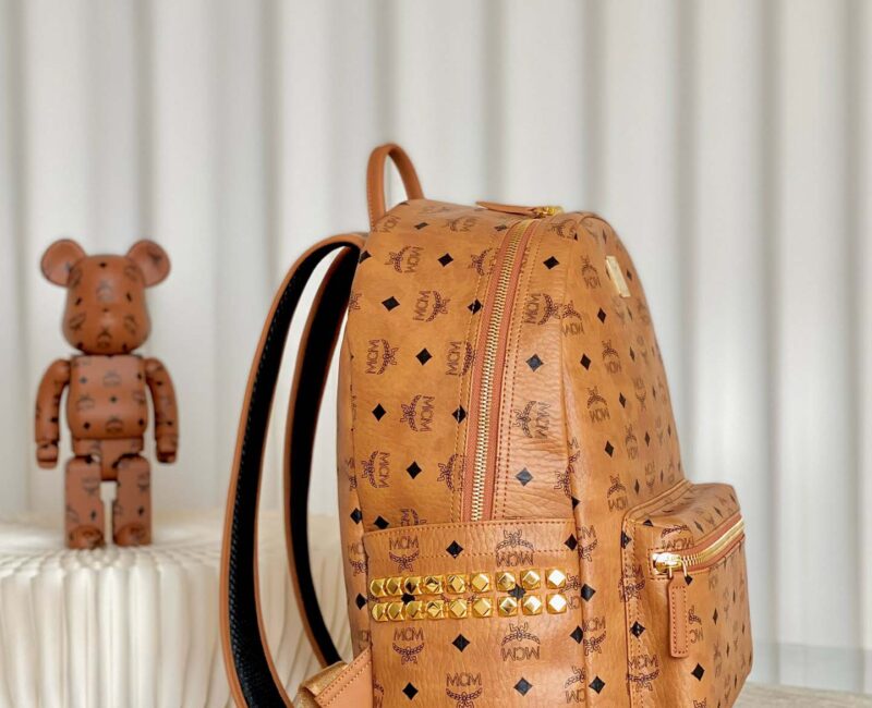 Balo MCM Stark Side Studs Visetos màu Cognac Medium Best Quality