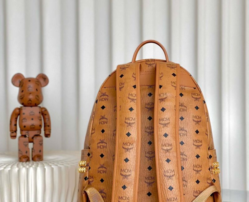 Balo MCM Stark Side Studs Visetos màu Cognac Medium Best Quality