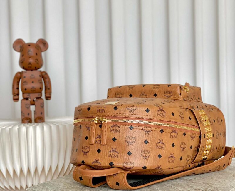 Balo MCM Stark Side Studs Visetos màu Cognac Medium Best Quality