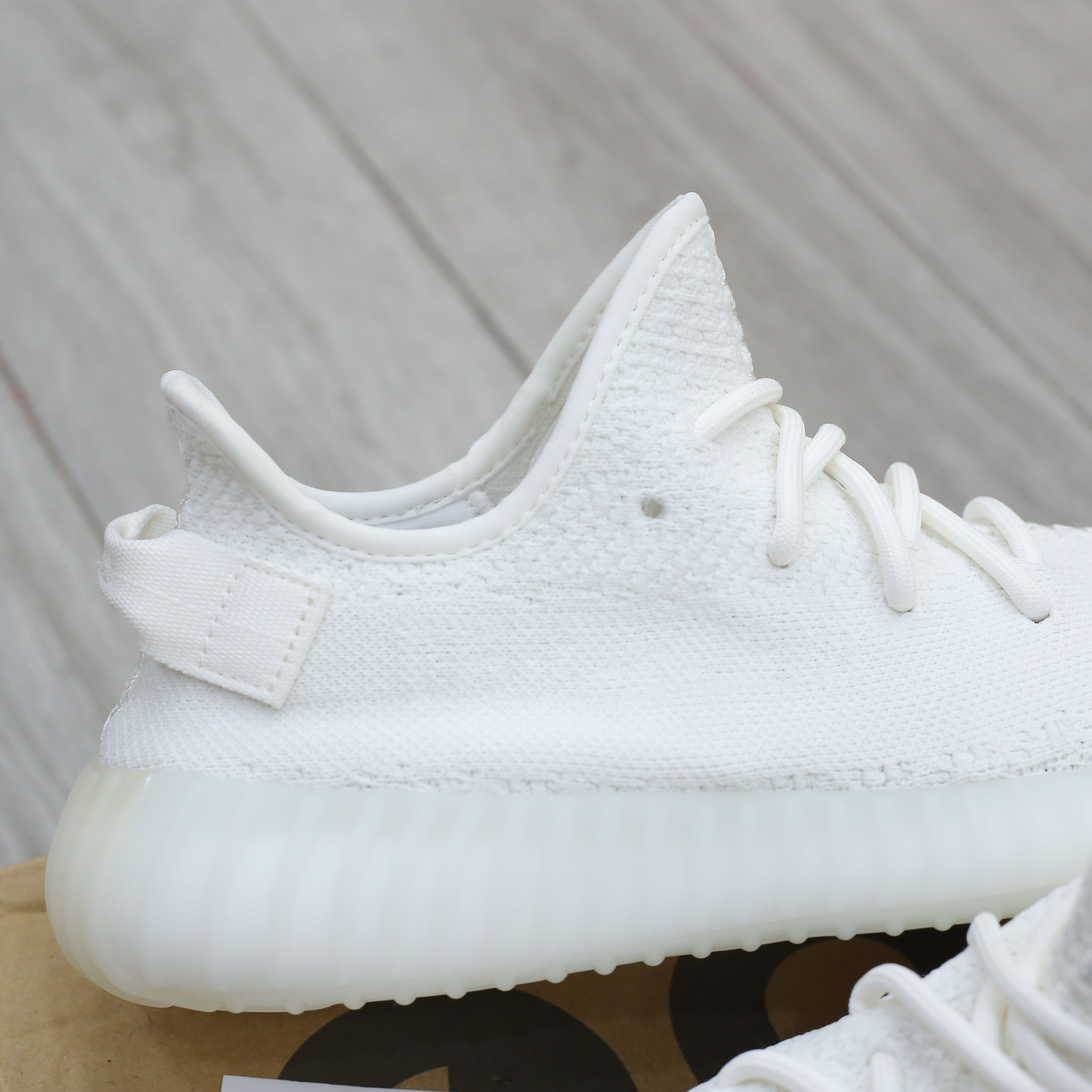 Giày Adidas Yeezy 350 V2 Cream White Best Quality