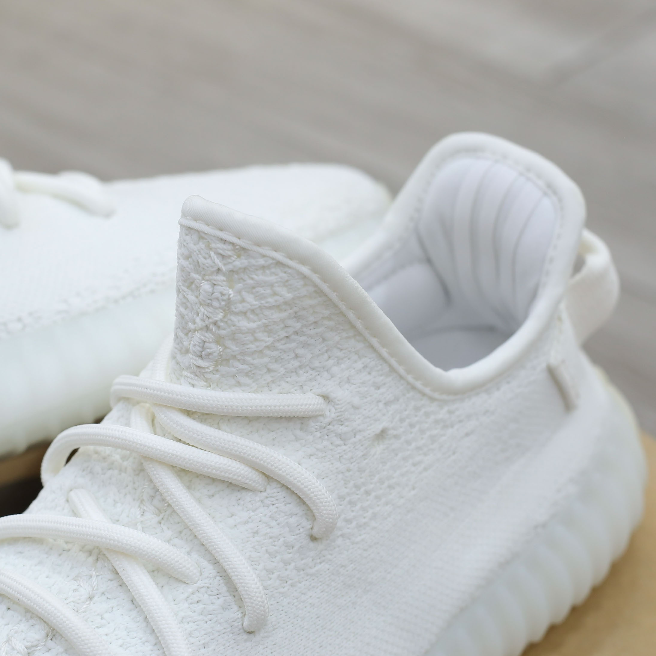 Giày Adidas Yeezy 350 V2 Cream White Best Quality