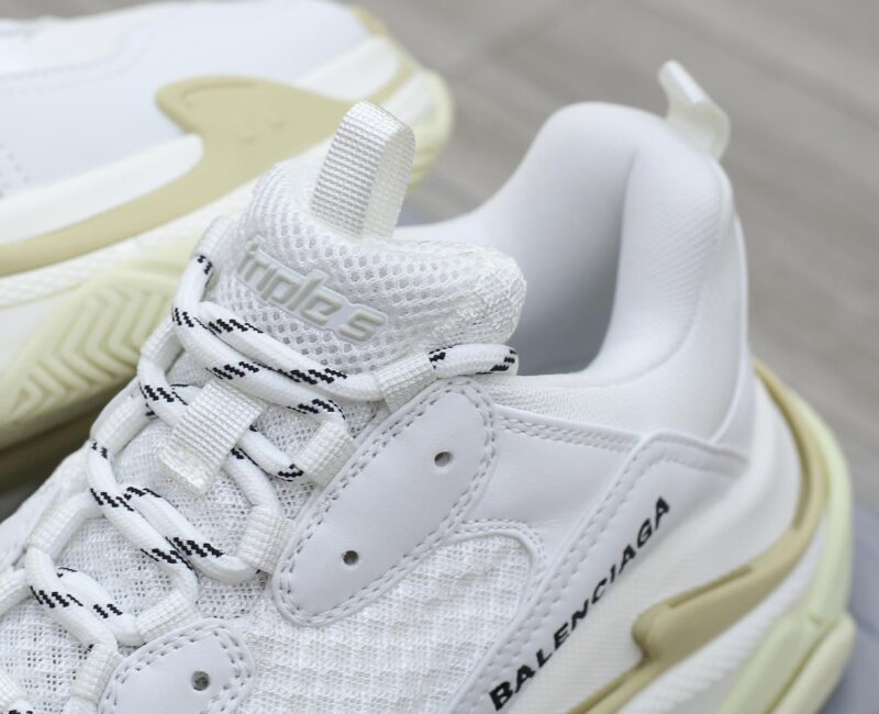 Giày Balenciaga Triple S White Best Quality