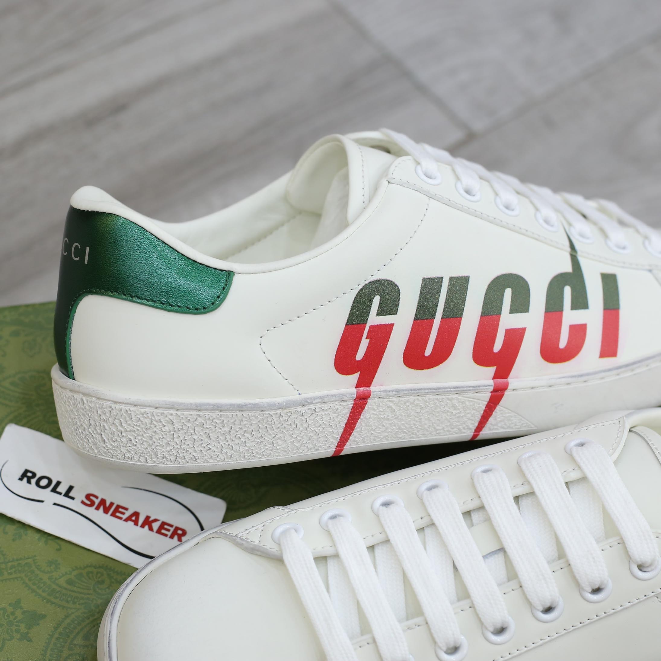 Giày Gucci Ace Sneaker with Gucci Blade Best Quality
