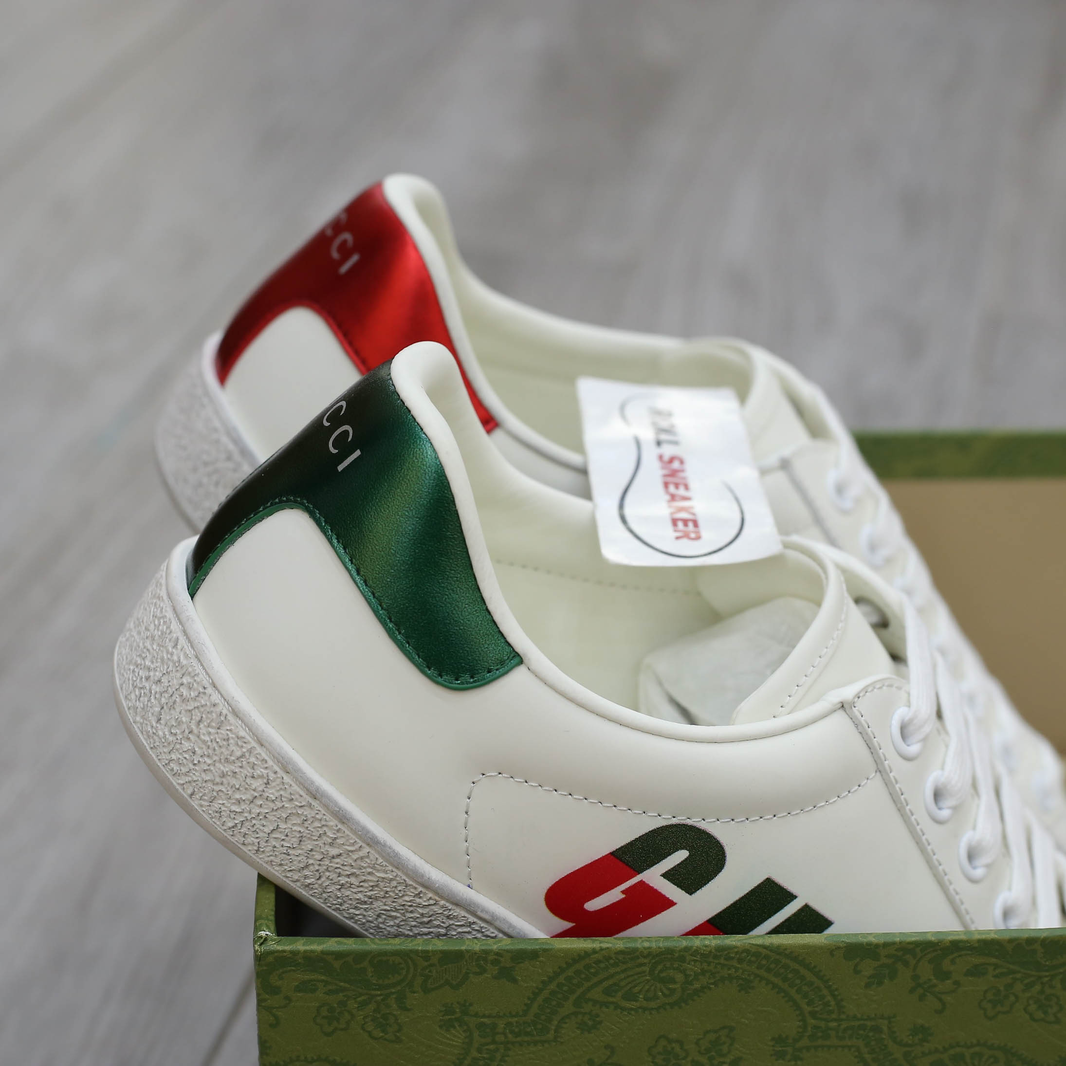 Giày Gucci Ace Sneaker with Gucci Blade Best Quality