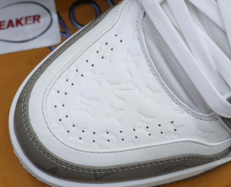 Giày Louis Vuiton #54 Trainer Arch Light Grey White Like Auth