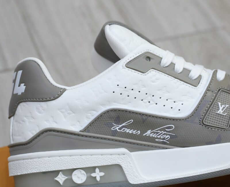 Giày Louis Vuiton #54 Trainer Arch Light Grey White Like Auth