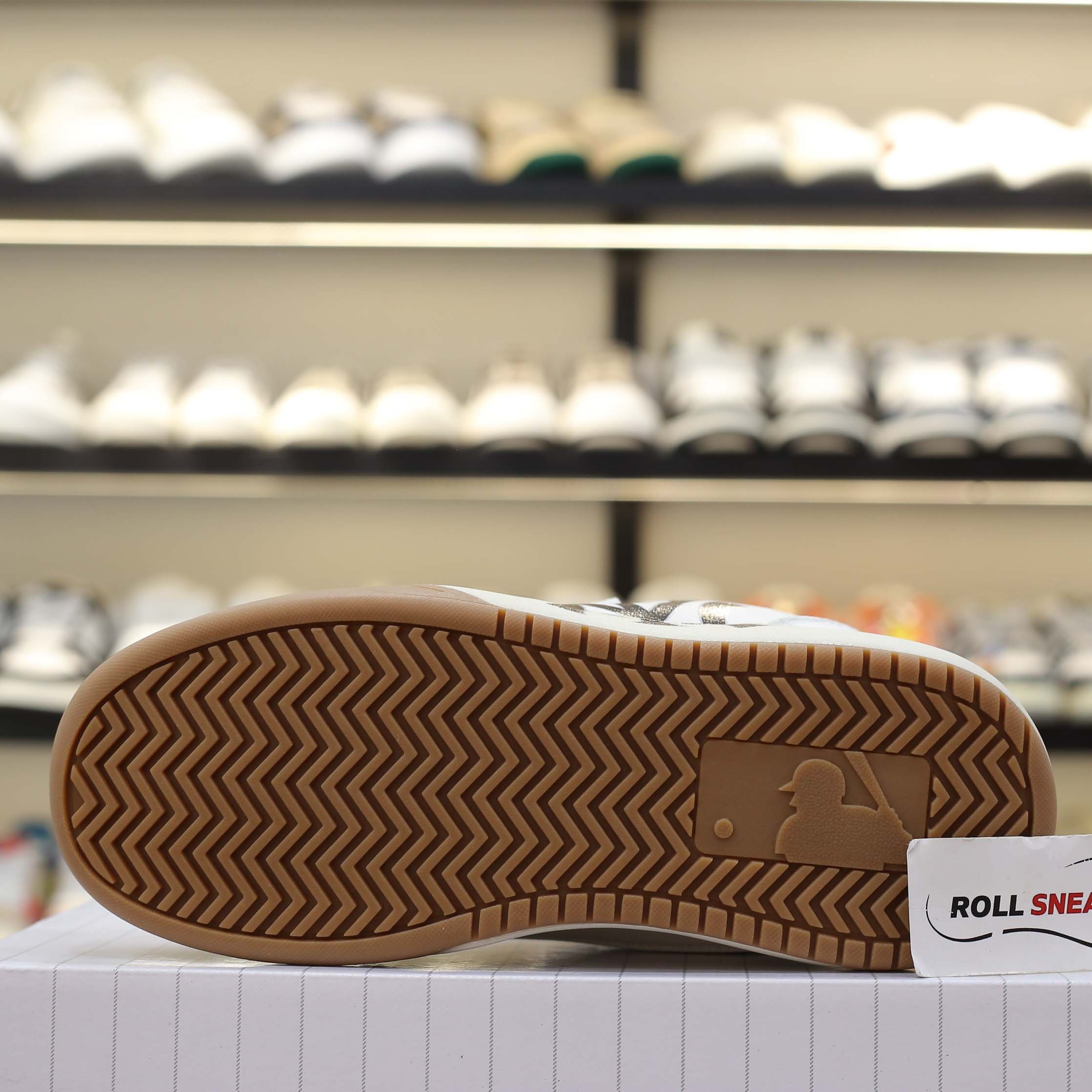 Giày MLB Chunky Wide New York Yankees Cream Trắng Kem Đế Nâu Like