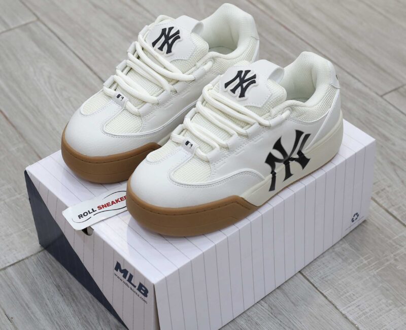 Giày MLB Chunky Wide New York Yankees Cream Trắng Kem Đế Nâu Like