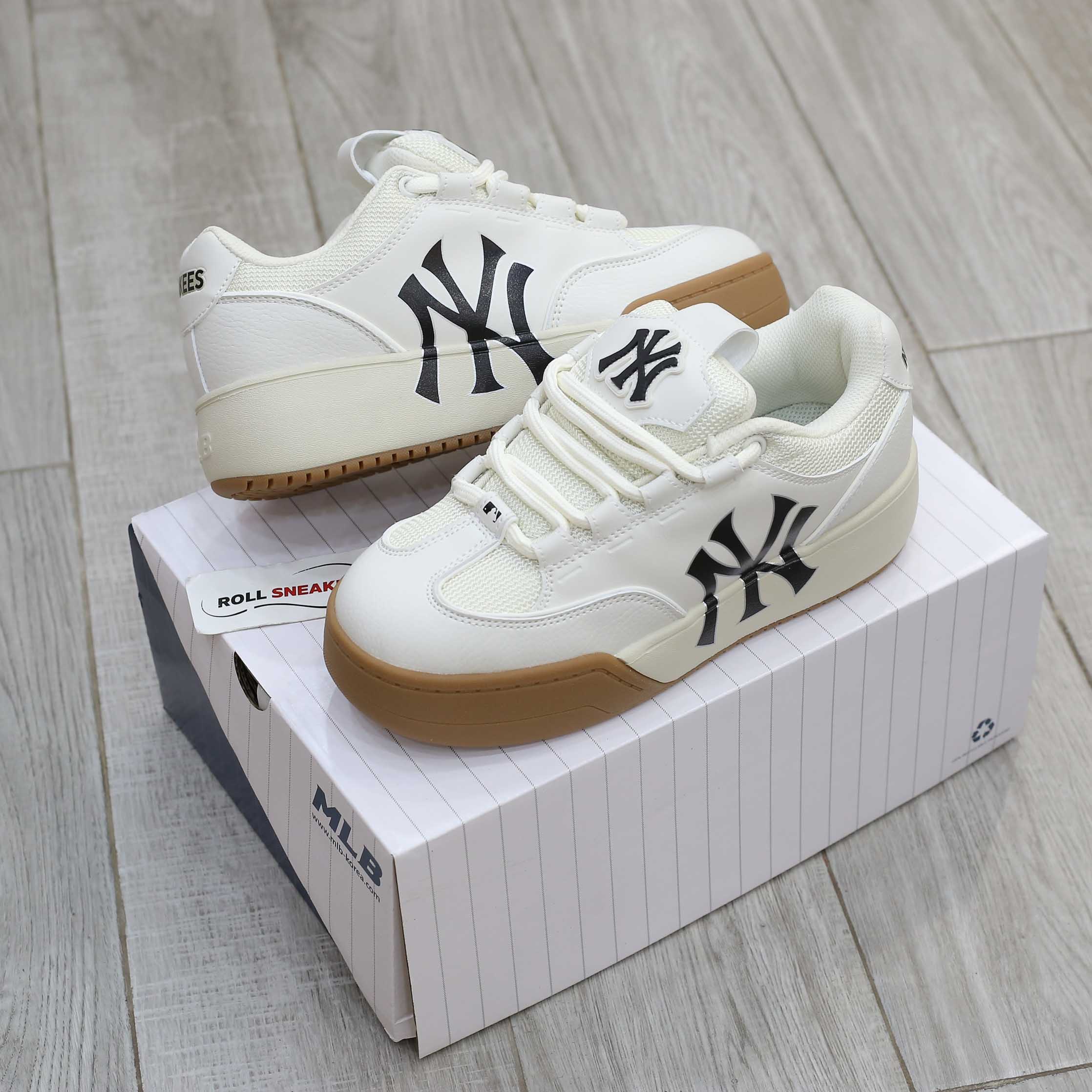 Giày MLB Chunky Wide New York Yankees Cream Trắng Kem Đế Nâu Like