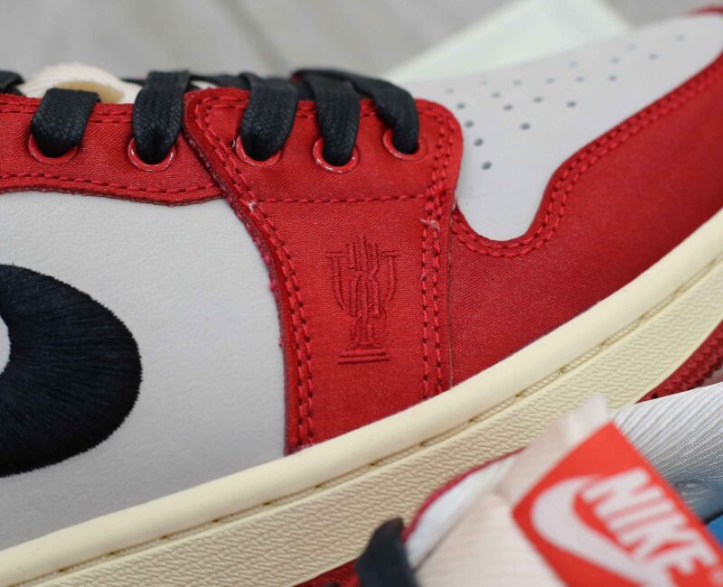 Giày Nike air Jordan 1 Retro Low OG Trophy Room Away Best Quality