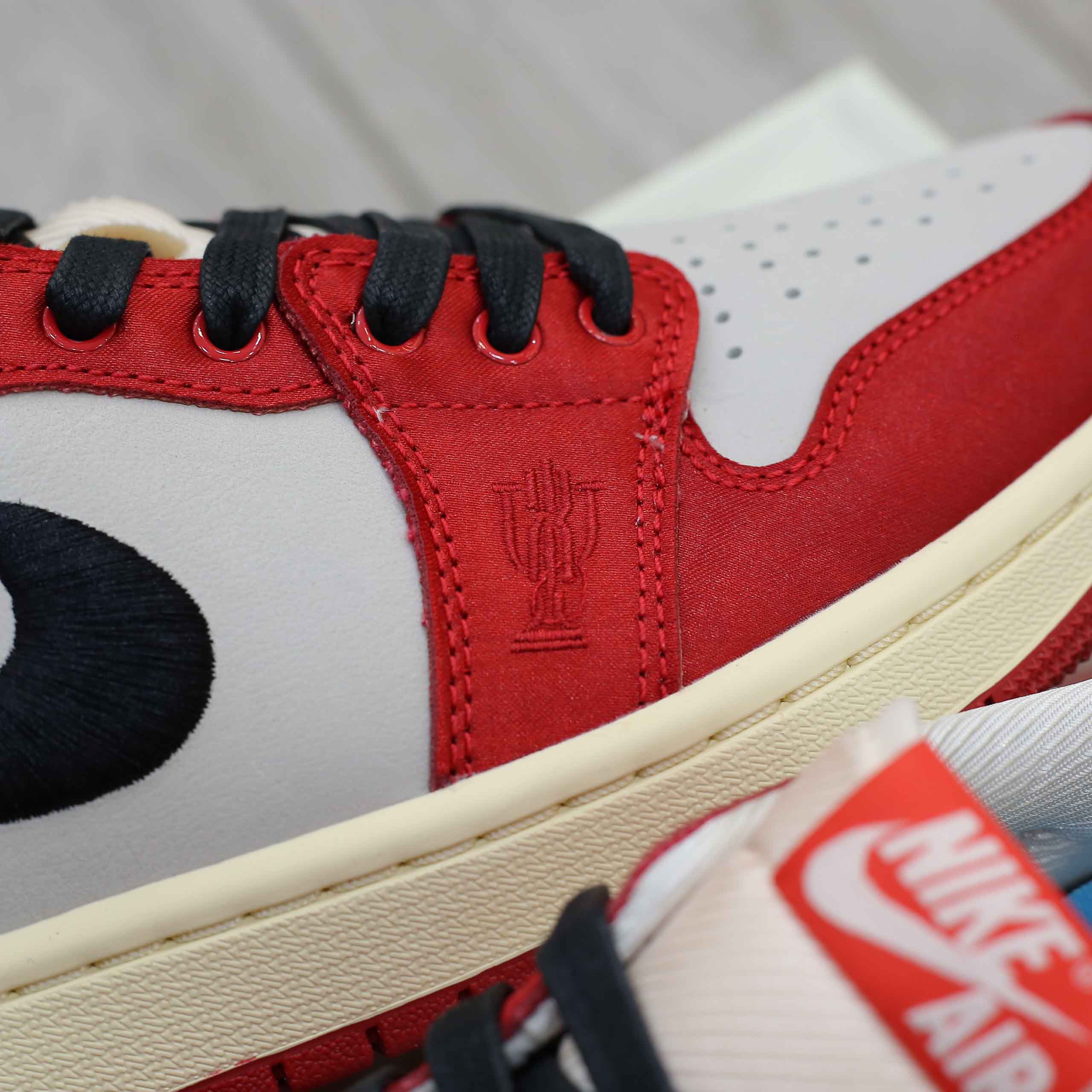 Giày Nike air Jordan 1 Retro Low OG Trophy Room Away Best Quality